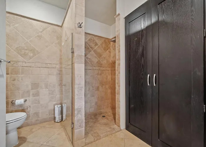 Casa Cascada Cabo Poolside Retreat, Minutes From Beach! Apartment Cabo San Lucas
