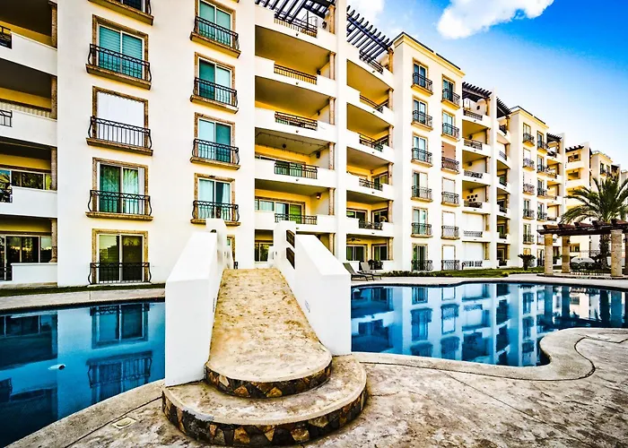 Casa Cascada Cabo Poolside Retreat, Minutes From Beach! Apartment Cabo San Lucas