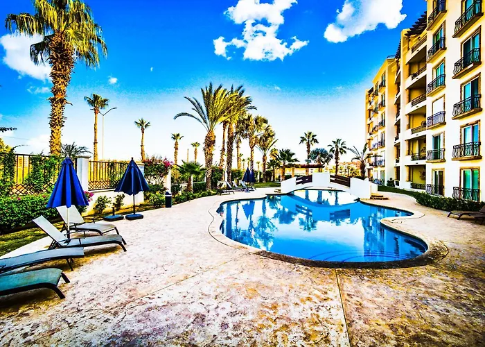 Casa Cascada Cabo Poolside Retreat, Minutes From Beach! Cabo San Lucas