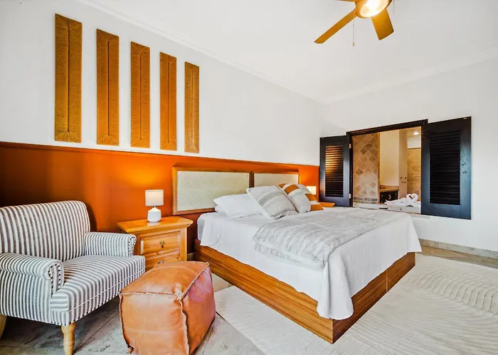 Casa Cascada Cabo Poolside Retreat, Minutes From Beach! Apartment *